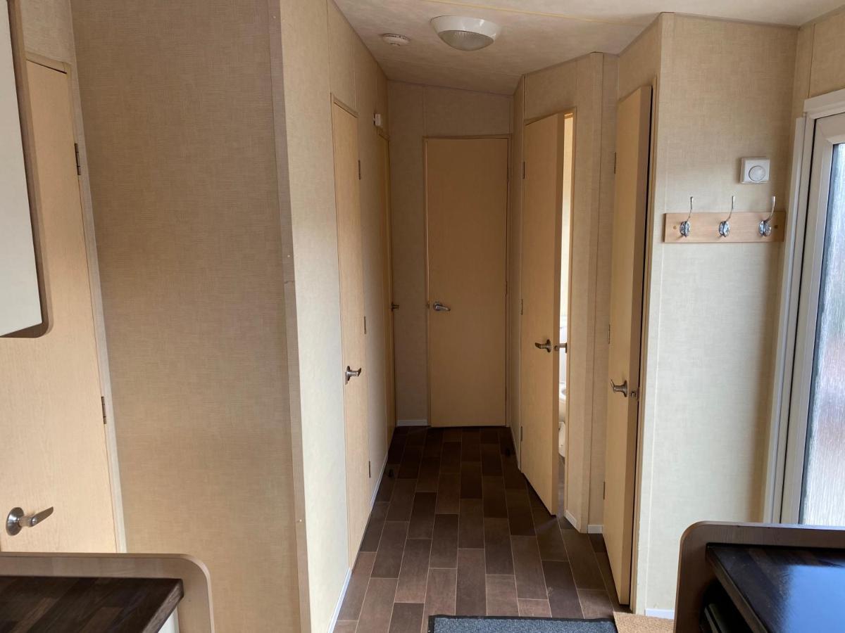 3 Bedroom 8 Berth Standard Basic Caravans With Hot Tub,Mountain Bikes Tattershall Eksteriør billede