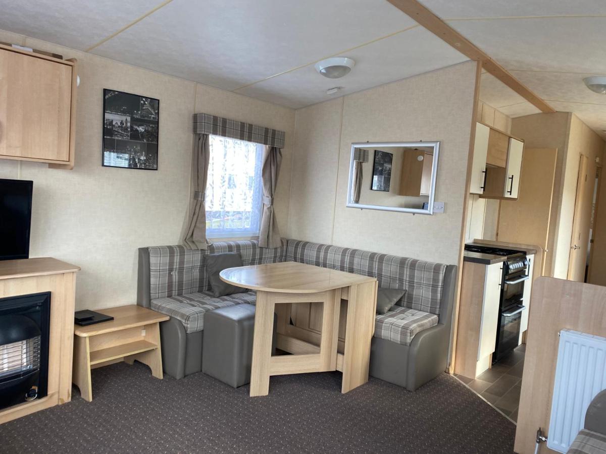 3 Bedroom 8 Berth Standard Basic Caravans With Hot Tub,Mountain Bikes Tattershall Eksteriør billede